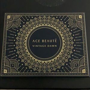 Ace Beautē vintage dawn eye shadow pallet